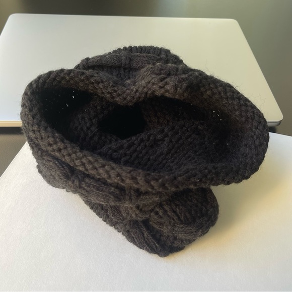 Black Winter Knit Hat Size M - Picture 4 of 4